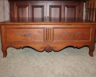 ETHAN ALLEN COFFEE TABLE