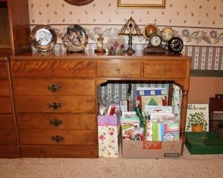 ETHAN ALLEN DESK, DECOR