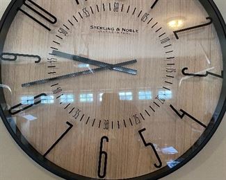 Another large wall clock 