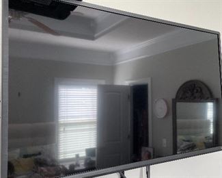 Several flat screen TV’s