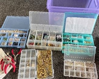Jewelry making kit