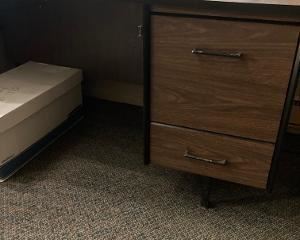 Wood veneer desk 5ft x 2.5ft