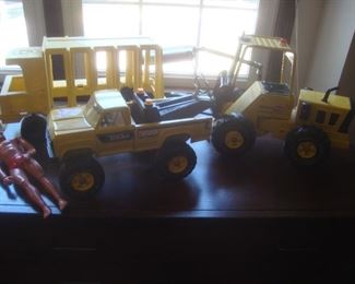 1973 Million Dollar Man and Tonka Tow Truck, Forklift