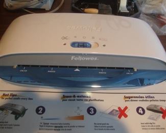 Fellowes laminator