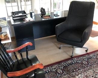 Mid Century Modern swivel office chair 