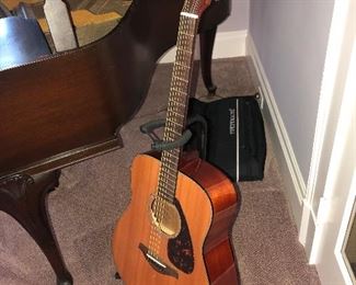 Yamaha acoustic guitar FG700S