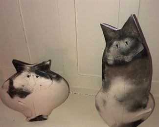 Mary Gates Dewey cats