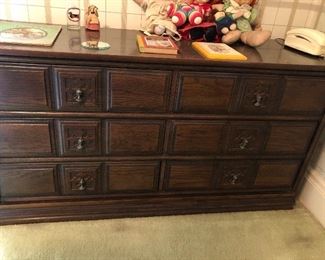 Dresser