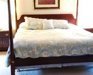 Four poster King Size bed