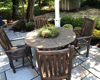 Teak patio set