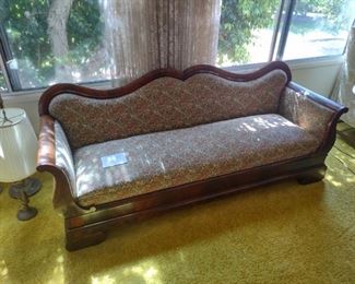 LOT# YG2000 MARTHA WASHINGTON SOFA