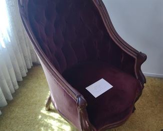 LOT#YG2002 ANTIQUE BARREL CHAIR