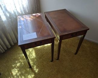LOT#YG2008 PAIR OF WOOD SIDE TABLES