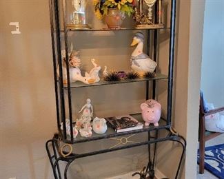 Etagere
