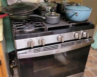 Gas stove