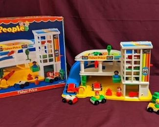 Fisher Price Little People Garage
