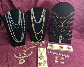 Sarah Coventry Jewelry