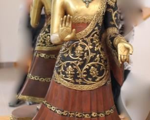 extraordinary reproduction made of a Hindu gold plated statue of Dipankara
