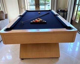 * ‘..the Best in Billiards’- Olhausen Maple ‘Waterfall’ 7’ Pool Table with Cue Sticks and holder..
