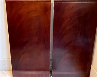 * Baker Knapp & Tubbs George III Mahogany Inlaid Double Pedestal Dining Table with three leaf extension and eight Chinese Chippendale Chairs..