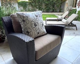 * Custom Metal Tile Artwork
* Brown Jordan Chaise Lounges&nbsp;
* Brown Jordan Square Sidetable
* Brown Jordan Umbrella with Stand
* Brown Jordan Lounge Chairs
* Brown Jordan Coffee Table (Parkway) (36”Di