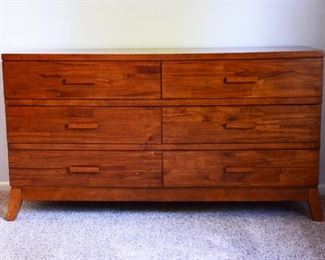 dreser chest of drawers 