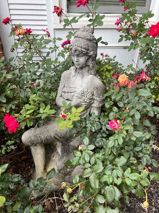 Southern Belles Estate Sales in Bristol, TN starts on 9/16/2022