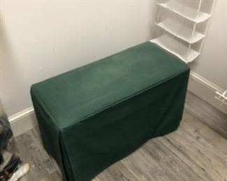 Drop cover bench