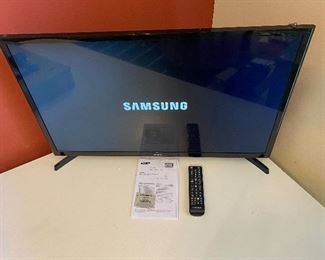 Samsung 32” tv