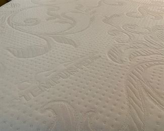 Detail pic, Tempurpedic Queen mattress 