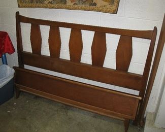 Matching Bed one Owner part of set. 