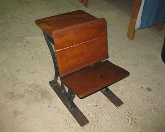 Kids Old School Chair