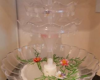 vintage lighted water feature, vintage wedding decor