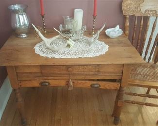 antique oak table needs 2 screws in one of the front drawers