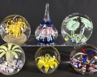 6 Blossom Flower Art Glass Paperweights