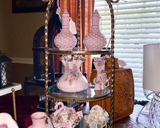 Soft Pink Glass/3-Tier Stand