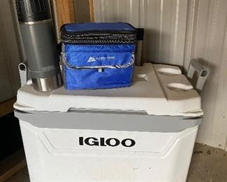 Ice chests/thermos