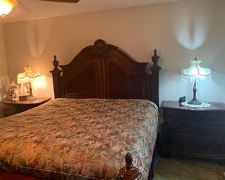 like new  king size  bed,  matching  pair  of  bedside  tables, and  matching  dresser