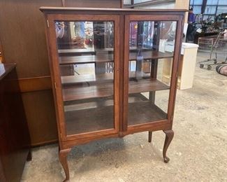 display cabinet