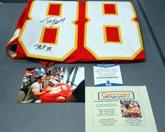 Tony Gonzalez (Kansas City Chiefs), HOF, Autographed Jersey, With Beckett COA Card