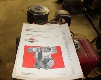 Briggs Straton Engine on Economy Tractor