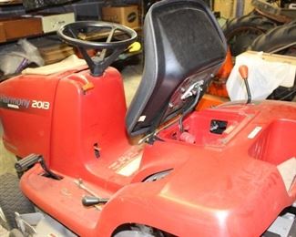 Harmony 2013 Honda Tractor Mower 13 HP OHV Engine