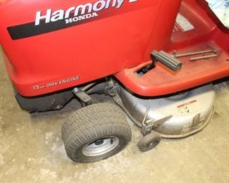 Harmony 2013 Honda Tractor Mower 13 HP OHV Engine