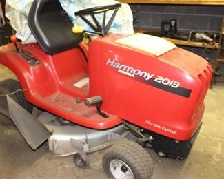 Harmony 2013 Honda Tractor Mower 13 HP OHV Engine