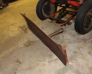 Power King Economy Tractor 14 HP - Plow