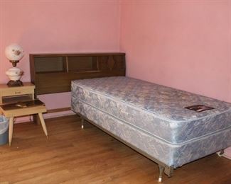 Stylemaker Headboard - GWW lamp not included