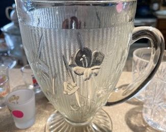 Iris pitcher