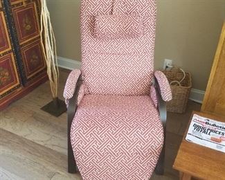 Electric reclining lounger