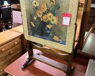 Small tilt top table