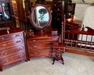 Davis Lillian Russell Complete Bedroom Suite